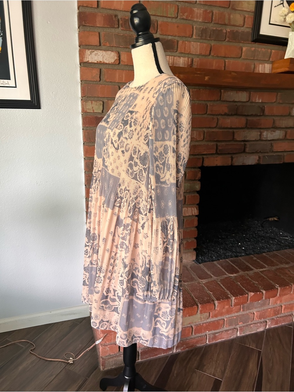 Aritiza Wilfred Daydresamer Long Sleeve Pleated Mini Dress Sz L - Picture 4 of 7
